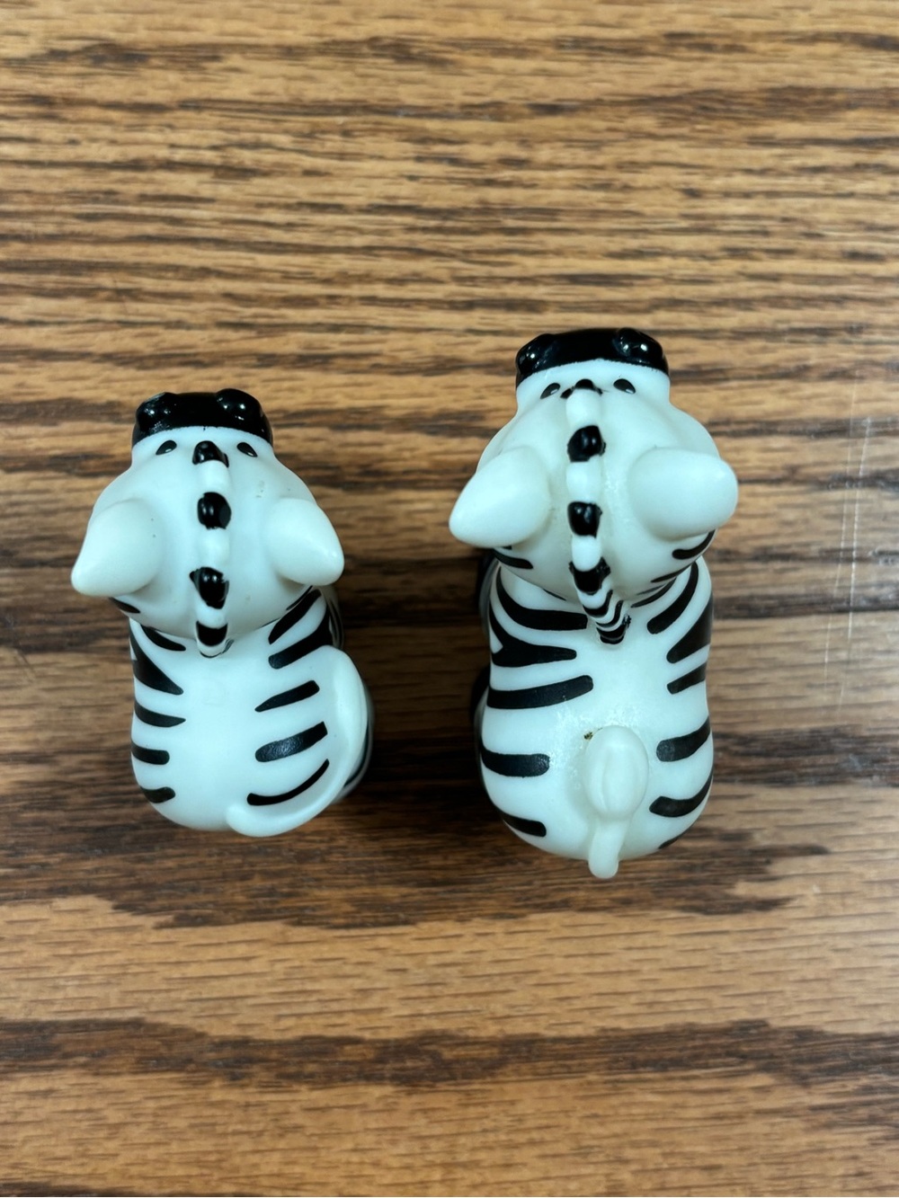Vintage FISHER PRICE Little People Zebra Pair Zoo Noah's Ark Toys 2002 Mattel - Picture 5 of 8